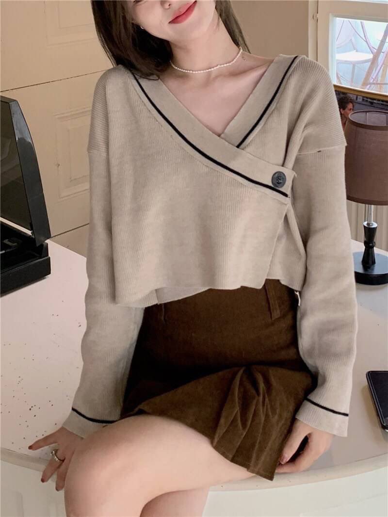 bellybaam's tweet photo. เสื้อแขนยาวผ้าร่องกระดุมไขว้สไตล์เกาหลี
ขนาด : อก : 36-54 นิ้ว
ไหล่ :  18 นิ้ว
เสื้อยาว : 18 นิ้ว
แขนยาว : 17 นิ้ว
รอบแขน : 14 นิ้ว
สี: ครีม ดำ
190.-
เมนชั่นได้เลยยย https://t.co/BsMaJLYaHx