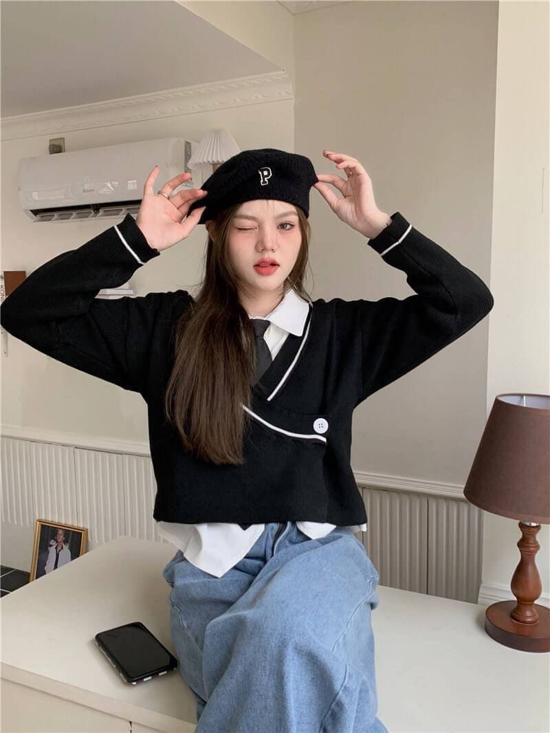 bellybaam's tweet photo. เสื้อแขนยาวผ้าร่องกระดุมไขว้สไตล์เกาหลี
ขนาด : อก : 36-54 นิ้ว
ไหล่ :  18 นิ้ว
เสื้อยาว : 18 นิ้ว
แขนยาว : 17 นิ้ว
รอบแขน : 14 นิ้ว
สี: ครีม ดำ
190.-
เมนชั่นได้เลยยย https://t.co/BsMaJLYaHx