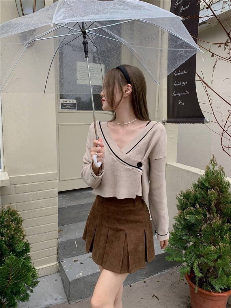 bellybaam's tweet photo. เสื้อแขนยาวผ้าร่องกระดุมไขว้สไตล์เกาหลี
ขนาด : อก : 36-54 นิ้ว
ไหล่ :  18 นิ้ว
เสื้อยาว : 18 นิ้ว
แขนยาว : 17 นิ้ว
รอบแขน : 14 นิ้ว
สี: ครีม ดำ
190.-
เมนชั่นได้เลยยย https://t.co/BsMaJLYaHx