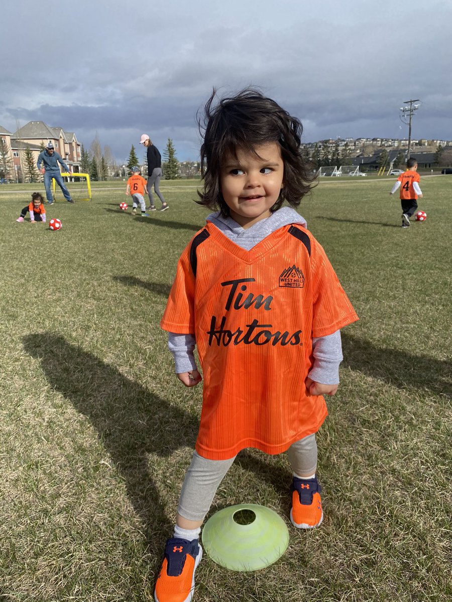 Last weekend marked one year since Ruby’s last chemotherapy treatment. Life’s been wild lately but she’s living it to the fullest. In her words, she loves: “the colour orange and school and corn and chocolate and Encanto and also soccer but not shin pads” #ChildhoodCancer