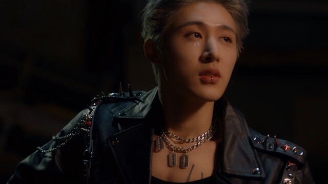 B.I, Soulja Boy의 BTBT (feat. DeVita) - 감상해보세요. 
kko.to/E99fbouEq
by Melon
비틀비틀존이음
#비아이_BTBT
#BTBT
#비아이
#김한빈
<a href="/shxx131bi131/">김한빈</a>