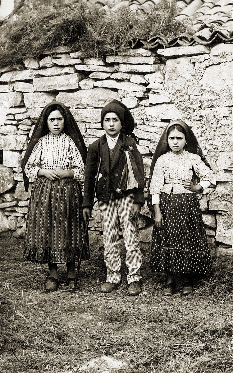 MediaoutletCom's tweet photo. #OTD #OnThisDay #ThisDayInHistory #May13, 1917: #CatholicFeast Days: 3 children report the first apparition of #OurLadyOfFatima in #FatimaPortugal. #CalendarOfSaints #LiturgicalYear #MarianApparations #Catholicism
https://t.co/oEuzo6KplY https://t.co/4J5IiVQ6hy
