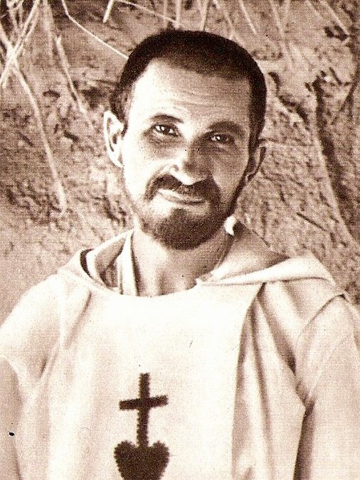 SaintCyrCoet's tweet photo. Charles de Foucauld, figure d'humanité, de courage et d'engagement.
Saint-Cyrien de la promotion de Plewna 1876-1878, il donnera son nom à la promotion 1941-1942 de l'École spéciale militaire de Saint-Cyr.
Charles de Foucauld sera canonisé ce dimanche 15 mai 2022, à Rome. https://t.co/eYixQfh9dV