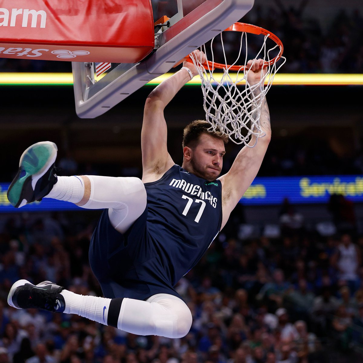 Mavs_FFL's tweet photo. RT if you love this team #MFFL https://t.co/gPYyTfvwYk