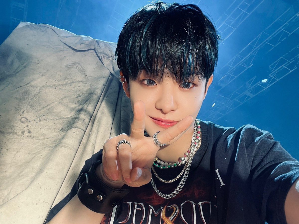 baksume's tweet photo. 후냐피스 ✌🏻 https://t.co/dG5ZSCtt3U