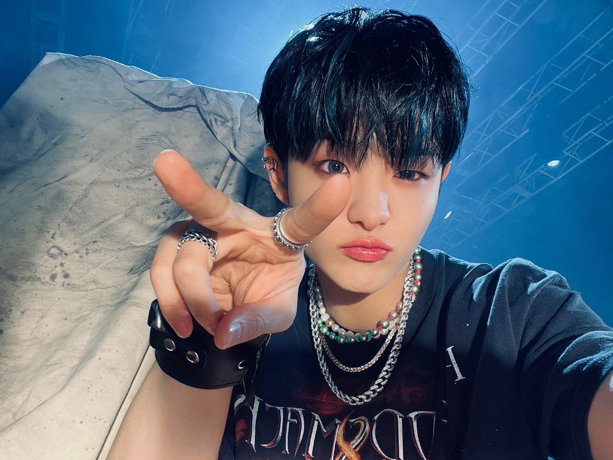 baksume's tweet photo. 후냐피스 ✌🏻 https://t.co/dG5ZSCtt3U