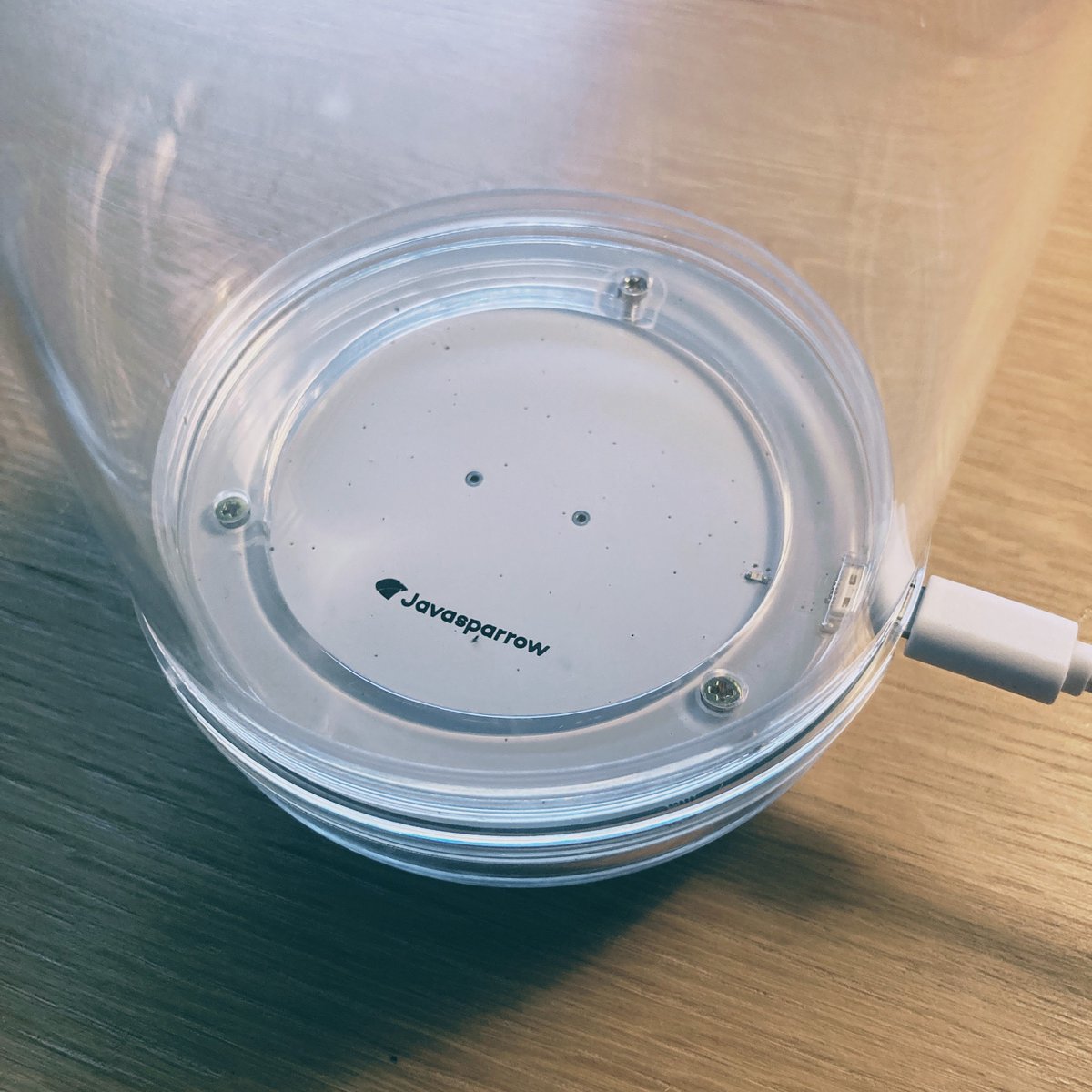 javasparrowtyo's tweet photo. \離れて暮らす人同士が繋がるIoT照明「wesign」次期モデル開発中!/
wesign2で使用する筐体サンプルができあがりました。ガラスの透明感を阻害しないかや、実際に基板と合わせてみて、組み立て上問題がないかなどのチェックを行っています。
https://t.co/ZIJCELahfs
#javasparrow #wesign2 #wesign https://t.co/VCKlynRu9b