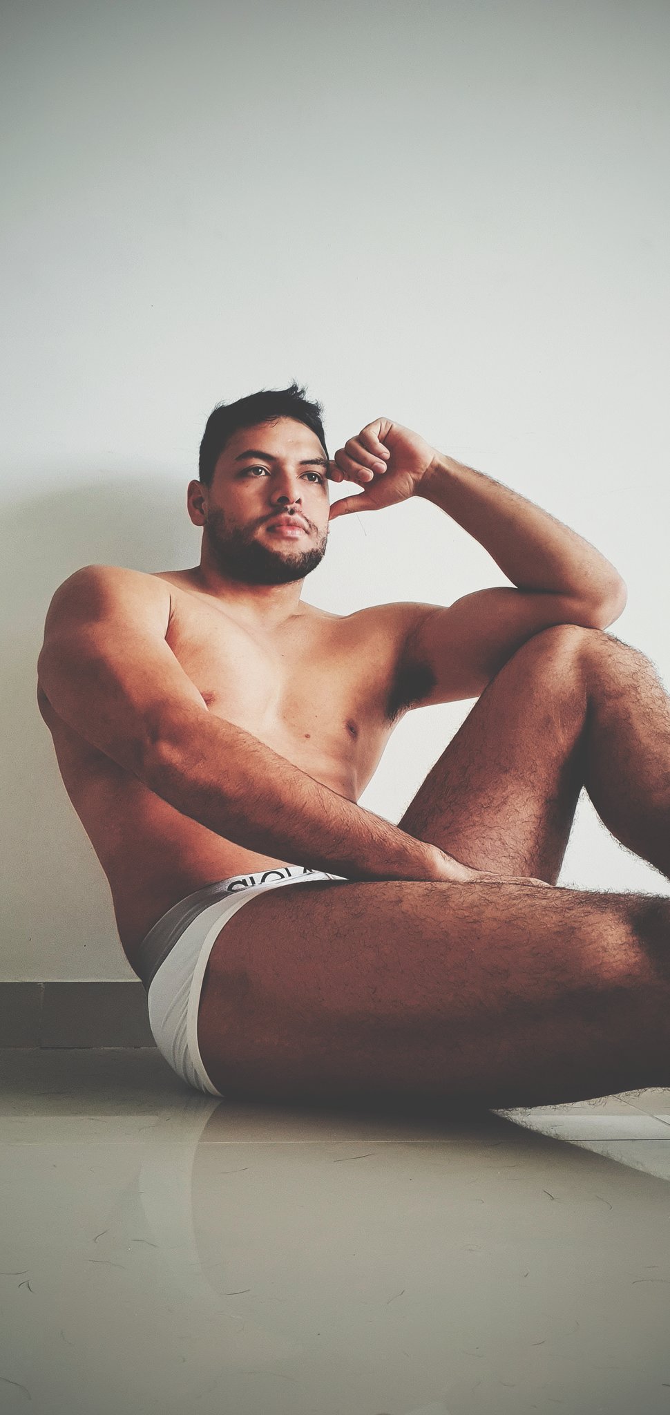 Hi https://t.co/rBUC8ynMeC https://t.co/ct99oPvnZT