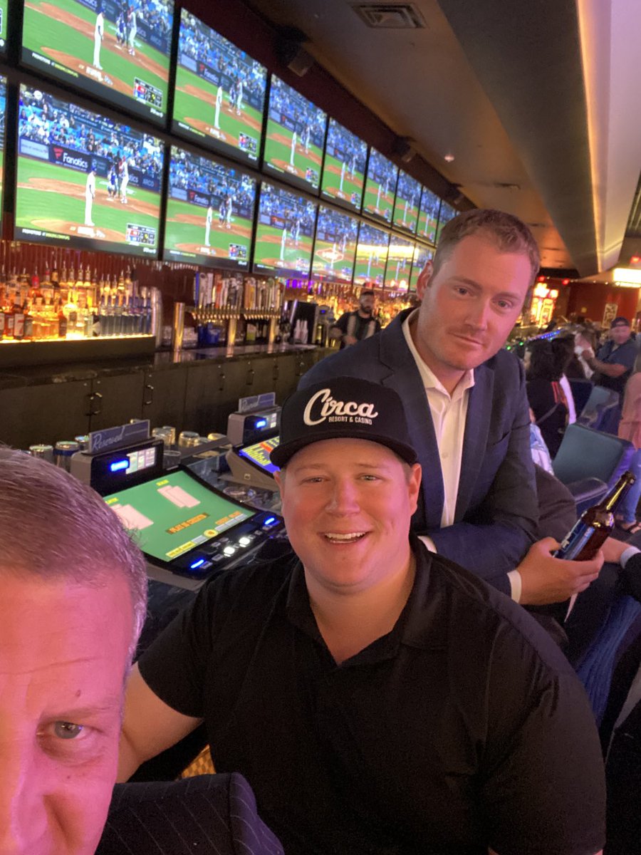 DerekJStevens's tweet photo. At MegaBar, we call this #ALLALL @CircaLasVegas @CircaSports @Dodgers @Phillies https://t.co/WEedXK2KG8
