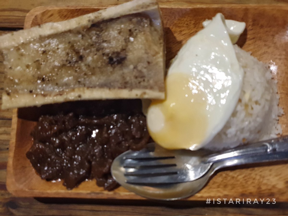 istariray23's tweet photo. Nagutom si Tariray at kumain sa #Kanto ng Tapsilog with Bone 🍖 marrow at ChiBulaksilog with Bone marrow😊😋 #istariray23moments #istariray23travel #istariray23laboy https://t.co/C2W5lpmLLR