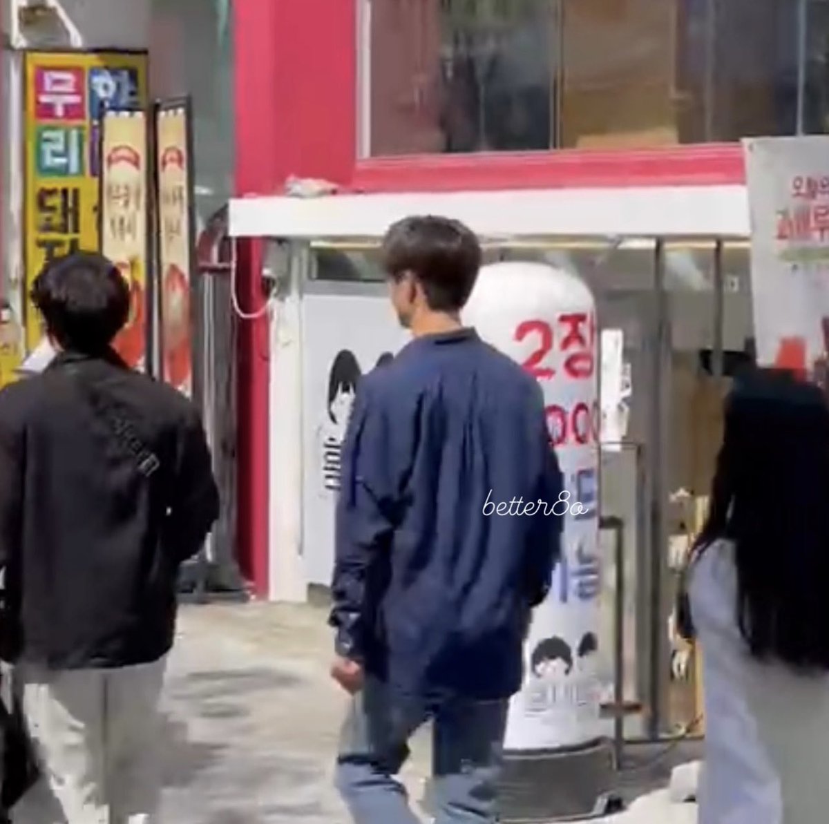 _6SJarchive's tweet photo. #육성재 목격담 <<< new !!! https://t.co/HC9vasLAnz