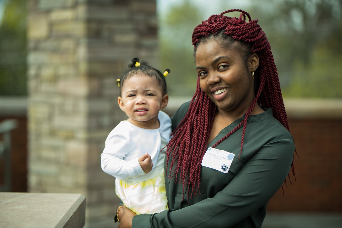 ChamplainEdu's tweet image. Welcome to all of our @champlainonline graduates &amp;amp; families on campus today for our annual Mix &amp;amp; Mingle! We&apos;re excited to be celebrating you and your accomplishments. Here are some throwback photos from our last in-person event in 2019. See you soon! #ChampGrad

📸  Andy Duback