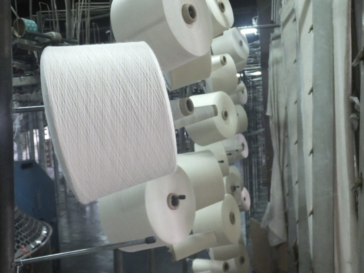 SyedUzzal4's tweet photo. Recycling the Organic Cotton/Cotton yarn! And what's I'm doing? We r collecting directly loose cone yarn (before it goes to trash) & recycling those to a fresh fabrics with lots of❤️ concerning SDG#12 #doingyourbit #ecofriendly #sustainablefashion
#SDGs
@dwnews @DeutscheWelle https://t.co/JwsF1LgRuk