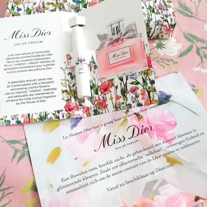AlbinaPi's tweet photo. Tendre, rafraîchissante, florale - j'adore l'eau de parfum Miss Dior parfaite pour le matin d'été. #missdior #wakeupforlove #eaudeparfum #femme https://t.co/LaEqyAZLHu https://t.co/kqiyrrDuJz