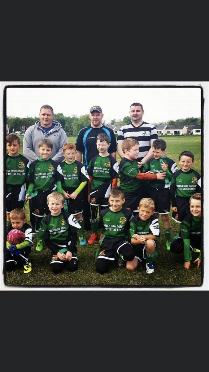 stevejabbajones's tweet photo. Nice way to finish 👌 pleasure to see these boys develop over time it’s exciting to see where and what these boys will do on and off the pitch #excitingtimes https://t.co/R8SEa8DjsL