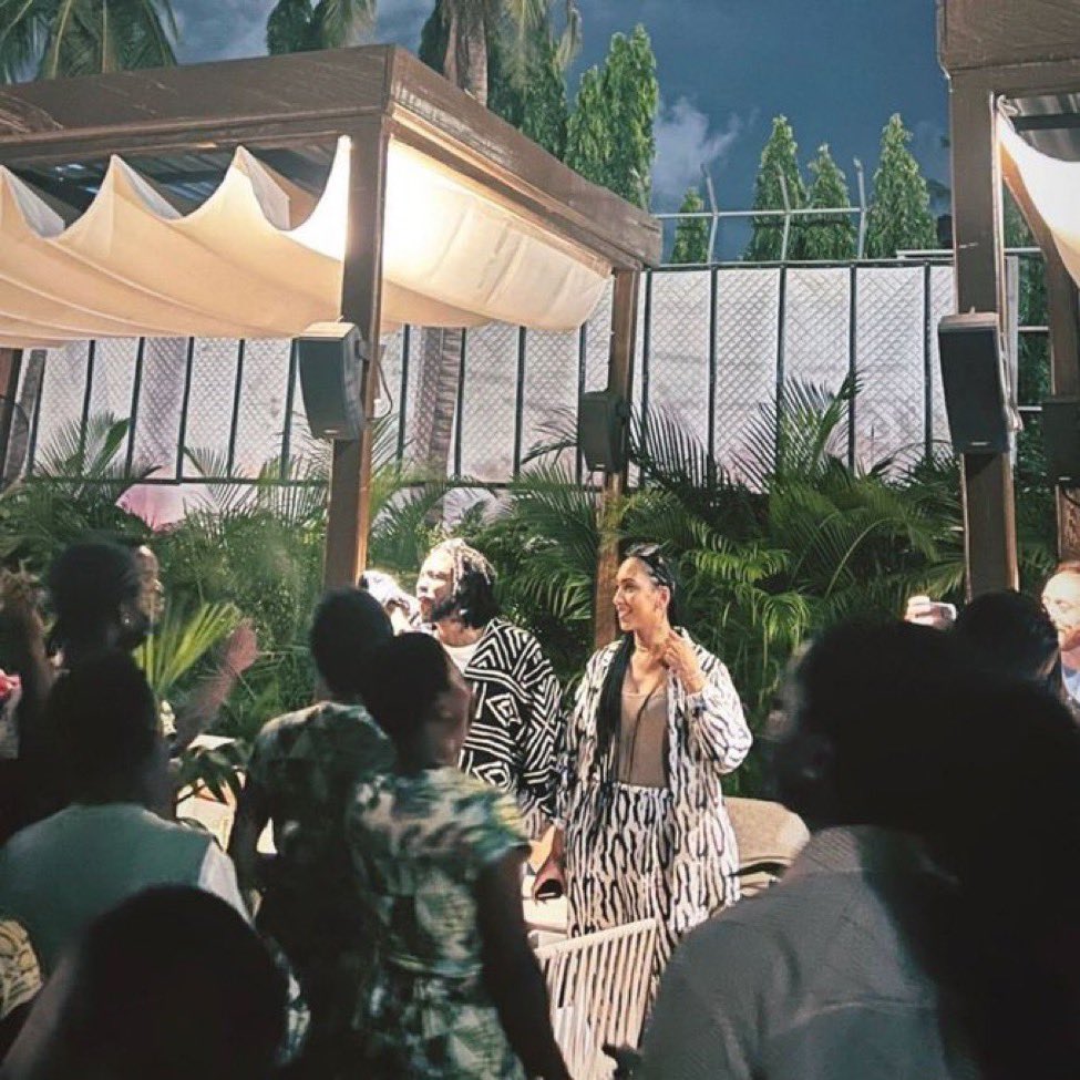 AfricaFactsZone's tweet image. Kendrick Lamar is currently in Accra, Ghana.

Ghana is the most preferred African destination for African Americans. It also has the highest African American population in Africa.