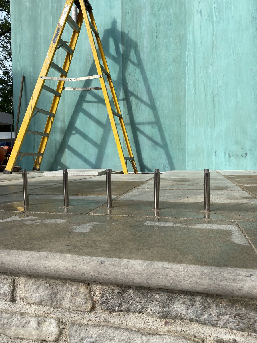 Saltwater oxidised copper sheet and Purbeck stone hint at a maritime influence - resilient and robust as structure in the @RNLI Chelsea garden. #RNLIatChelsea #RHSChelsea #ProjectGivingBack