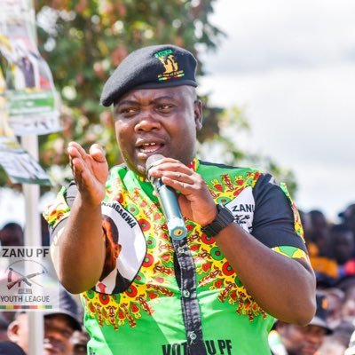 muvei_jason's tweet photo. This is a personal message of gratitude to Cde @TendaiChirau. I'm not going to say much since words aren't enough. I'll keep posting, appreciating you from time to time till the day I close my eyes forever. Be blessed, &amp; know that I appreciate you, my leader. @Shashie08 @Butroes https://t.co/cglCNL6qYX