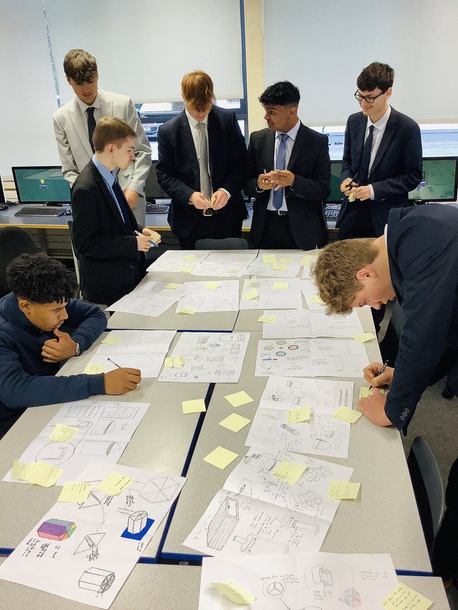 ChallonerDT's tweet photo. Peer assessment with Y12 using post it notes. It’s amazing how using post it notes make peer assessment more exciting 😂 #peerassessment #designtechnology #creativeideas #developingideas https://t.co/p52yczENjX