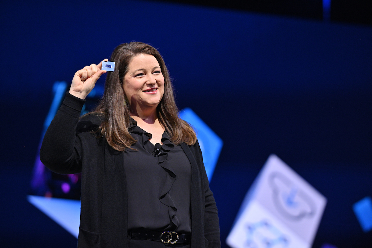 IntelIndia's tweet image. Calling all professionals and content creators who need maximum performance and flexibility to navigate the hybrid environment. 

Introducing the world’s best mobile workstation platform: The #12thGen #IntelCore HX processor. intel.ly/3kVy686 #IntelON