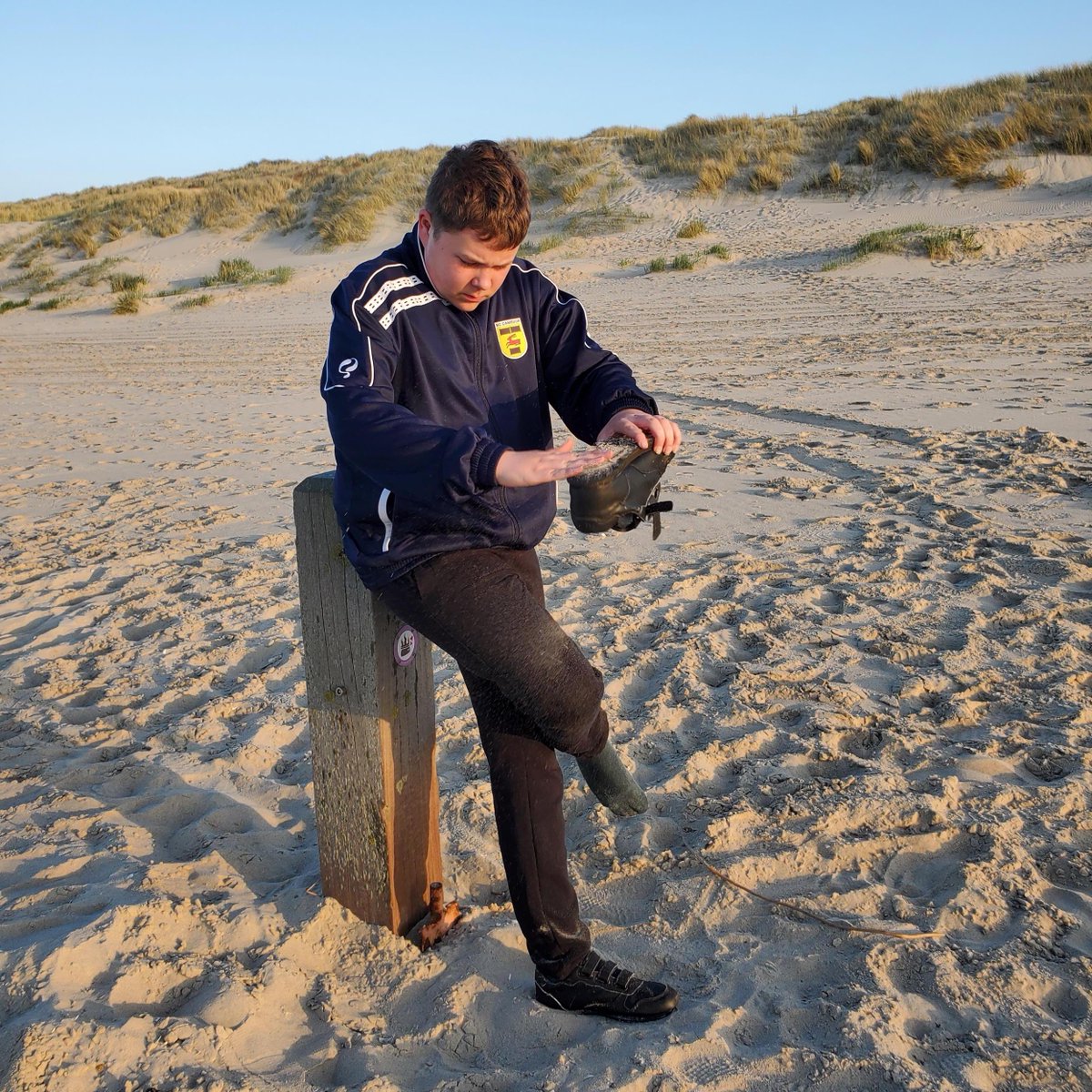 SCCambuurLwd's tweet photo. Op het werk Γ©n op het strand! π
#SCCDAY https://t.co/JRGWX3WsFy
