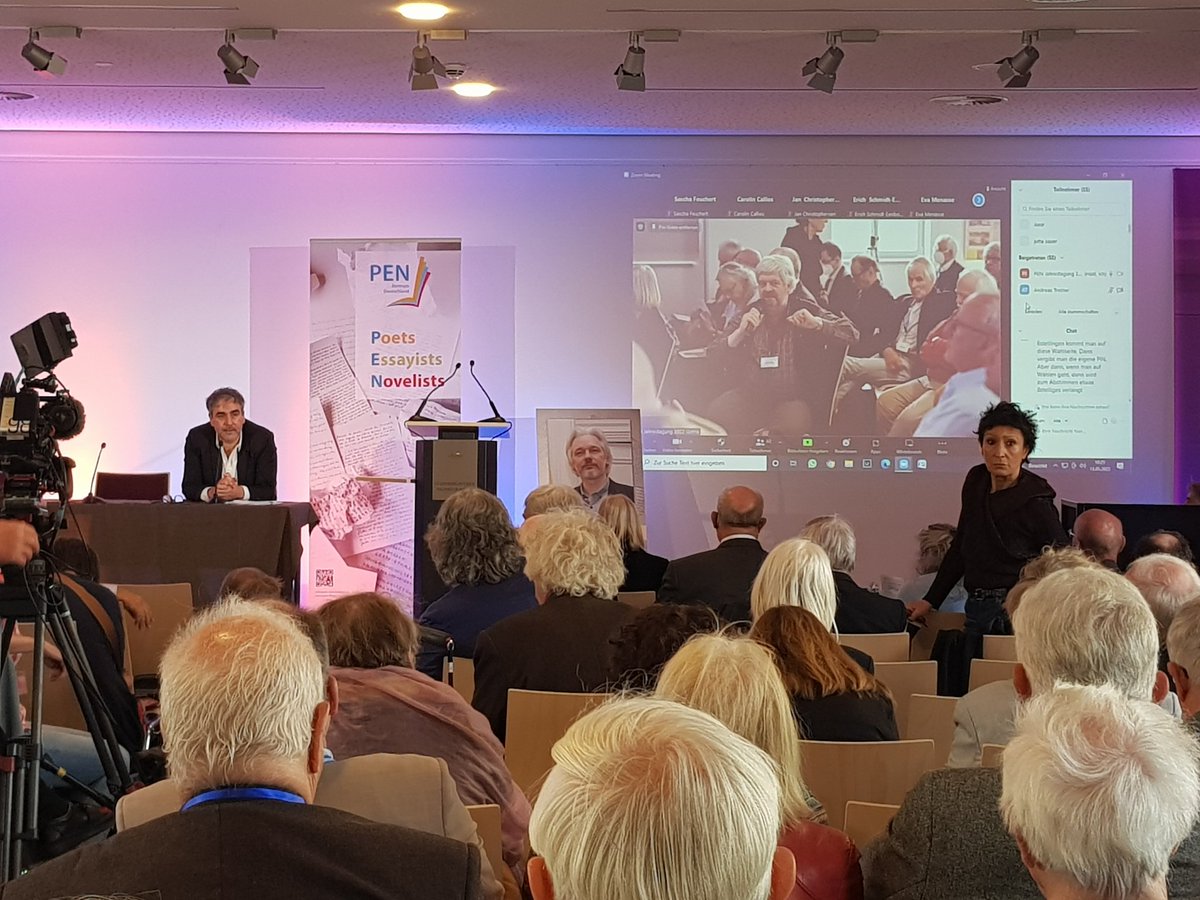 Turbulenter Auftakt der @pen Jahresversammlung in  <a href="/gotha/">pete andersen</a>!
Es wird heftig über die Geschäftsordnung gestritten. Von möglichen Schadenersatzforderungen wg. nicht korrekter Einladung ist die Rede.