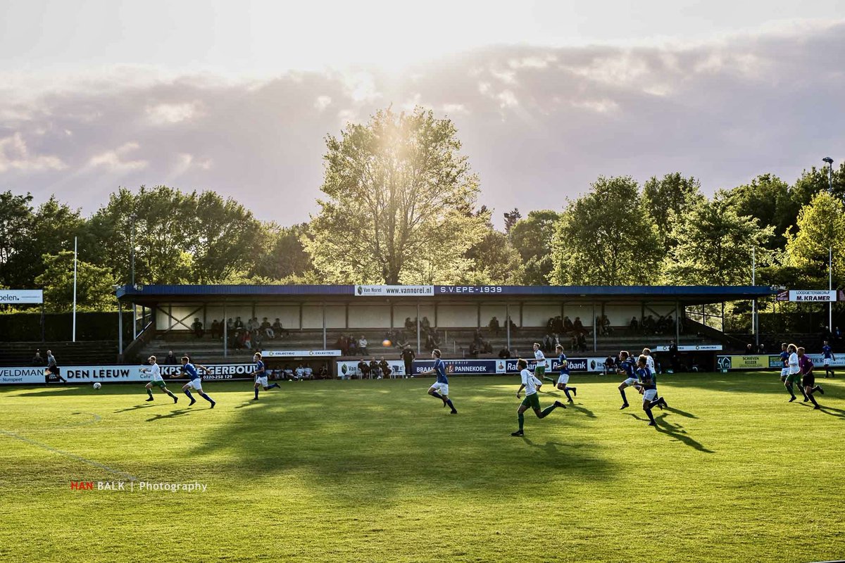 Han Balk tweet media