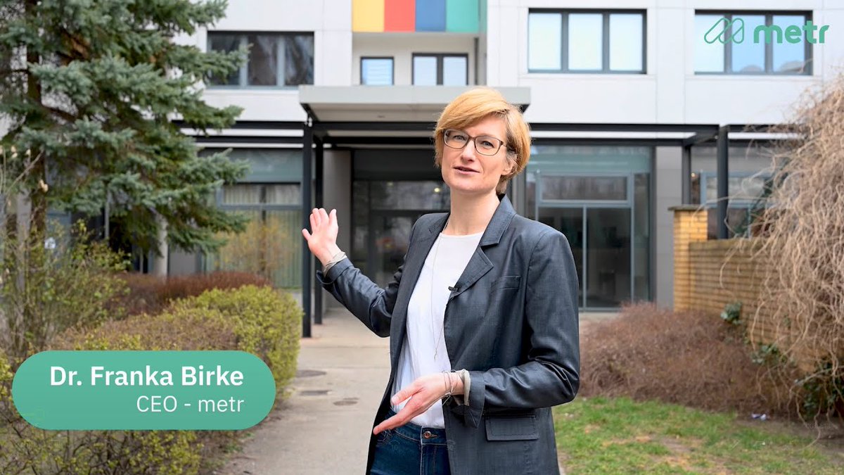 metr_bms's tweet photo. Vor einem Monat gingen die #REALPropTechPitches 2022 über die Bühne und metr war mit dabei. In unserem Pitch erfahren Sie, wie wir die #Wohnungswirtschaft dabei unterstützen, ihre #CO2Emissionen zu reduzieren & ihre #Gebäude effizienter zu bewirtschaften: https://t.co/TWf7fVv7c6 https://t.co/RjDHNcT9ez