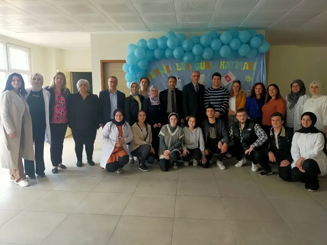 MilliBorcka's tweet photo. İlçemiz Borçka Şehit Savaş Gedik Mesleki ve Teknik Anadolu Lisesi tarafından 12.05.2022 Perşembe günü "12 Mayıs Hemşireler Günü" programı düzenlendi. @BBakir53
@KahyaHayrettin
@MilliBorcka @MemArtvin @BorckaDvltHstns https://t.co/BEAW46Uyzv
