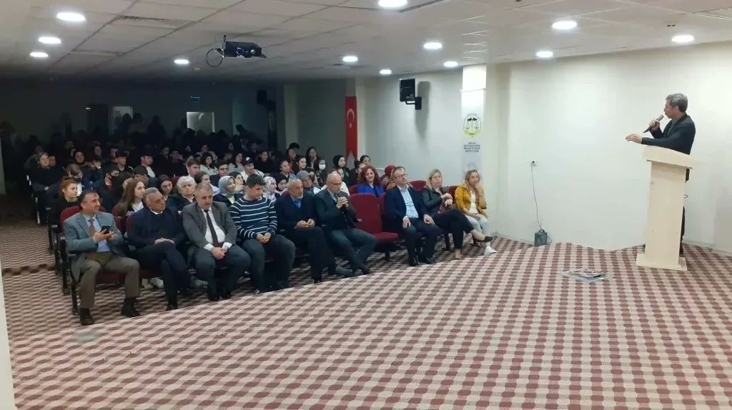MilliBorcka's tweet photo. İlçemiz Borçka Şehit Savaş Gedik Mesleki ve Teknik Anadolu Lisesi tarafından 12.05.2022 Perşembe günü "12 Mayıs Hemşireler Günü" programı düzenlendi. @BBakir53
@KahyaHayrettin
@MilliBorcka @MemArtvin @BorckaDvltHstns https://t.co/BEAW46Uyzv