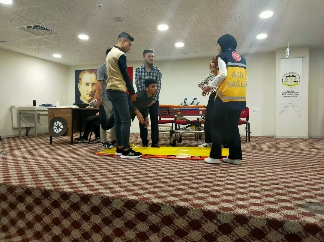 MilliBorcka's tweet photo. İlçemiz Borçka Şehit Savaş Gedik Mesleki ve Teknik Anadolu Lisesi tarafından 12.05.2022 Perşembe günü "12 Mayıs Hemşireler Günü" programı düzenlendi. @BBakir53
@KahyaHayrettin
@MilliBorcka @MemArtvin @BorckaDvltHstns https://t.co/BEAW46Uyzv