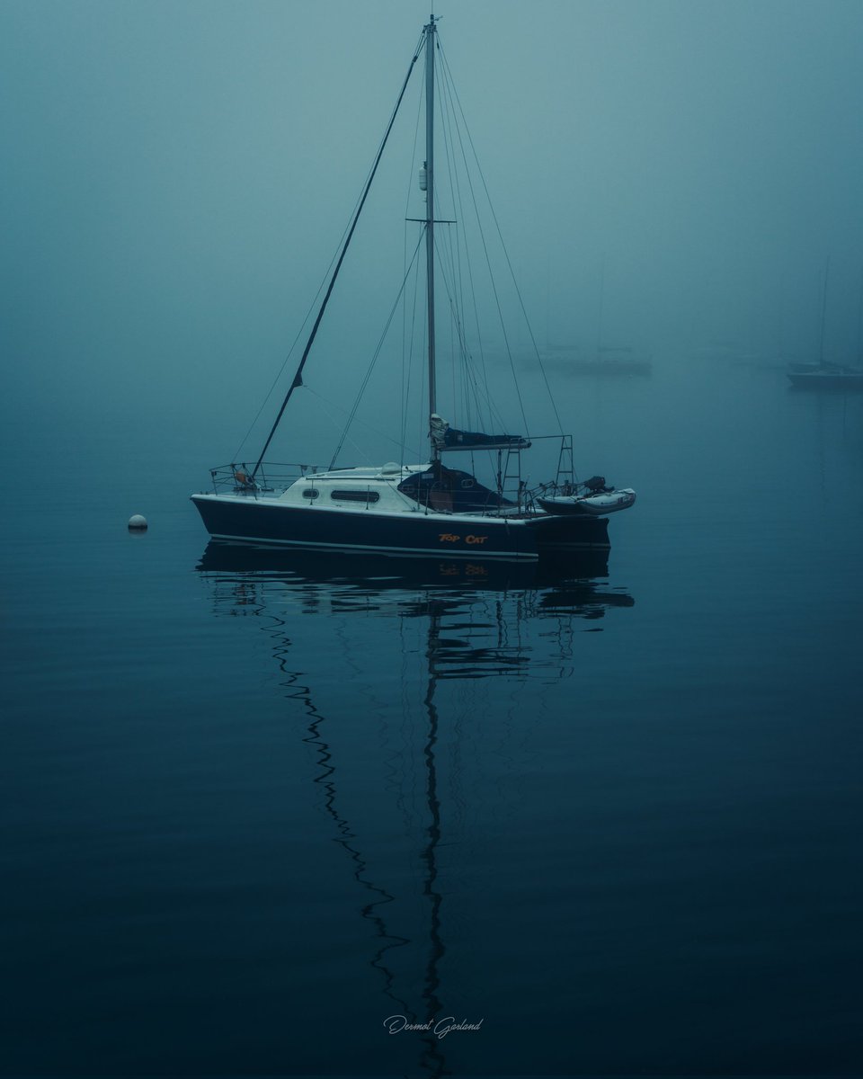 MotleyFuru's tweet photo. RT @dermotgarland: Moody start in Dún Laoghaire Harbour. Happy Friday folks!
.
.
.
#moods_in_frame #dunlaoghaire #boats #dublin #ireland #fog #sea #ireland #sonyalpha #lifeofadventure #moodyedits #visualsoflife  #raw_moody #naturity #ireland #shotzdeligh… https://t.co/HhFRmdEWQJ