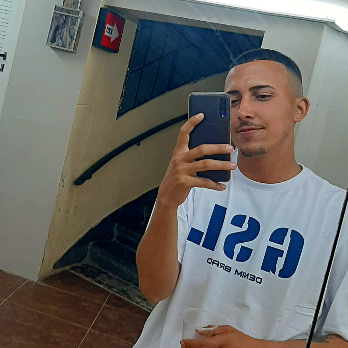Angel_Ernesto08's tweet photo. #NuevaFotoDePerfil https://t.co/5guB52P0by