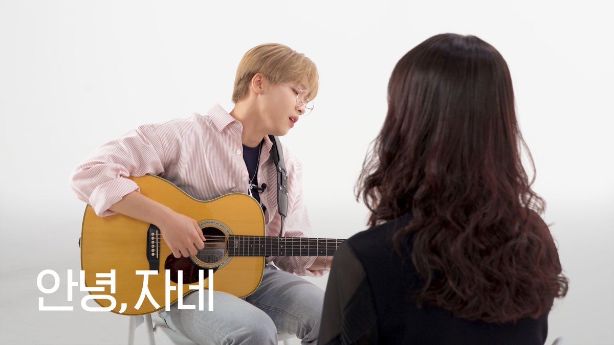 heypop_official's tweet photo. 안녕하세운!☘️ 안녕,자네에 포뇨가 나타났다⁉️
국내유일 싱어송라이돌 💛정세운💛이 
어머니 마음을💘 완벽히 훔친 반전매력😎이 궁금하다면?
오늘 밤 8시 헤이뉴스 유튜브 ✋🏻안녕, 자네✋🏻에서 확인하세요!
@jeongsewoon_twt
#JEONGSEWOON 
#Where_is_my_Garden
#RollerCoaster #롤러코스터 https://t.co/Gwn5vAx32A