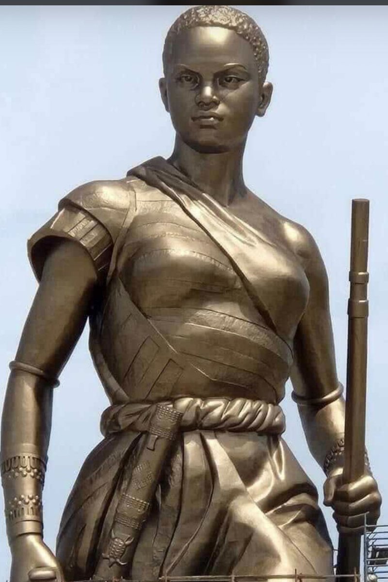 #AmazoneBenin le soleil brille au Bénin 🇧🇯 . Bientôt une révélation complète de cette statue de 30m de haut située derrière la Présidence à Cotonou. La future identité touristique du Bénin est connue. Captez désormais