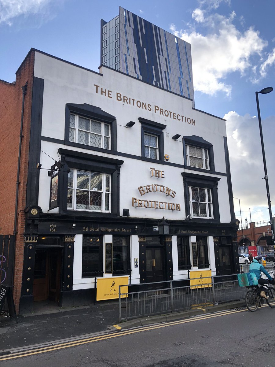 ReAleLiverpool tweet media