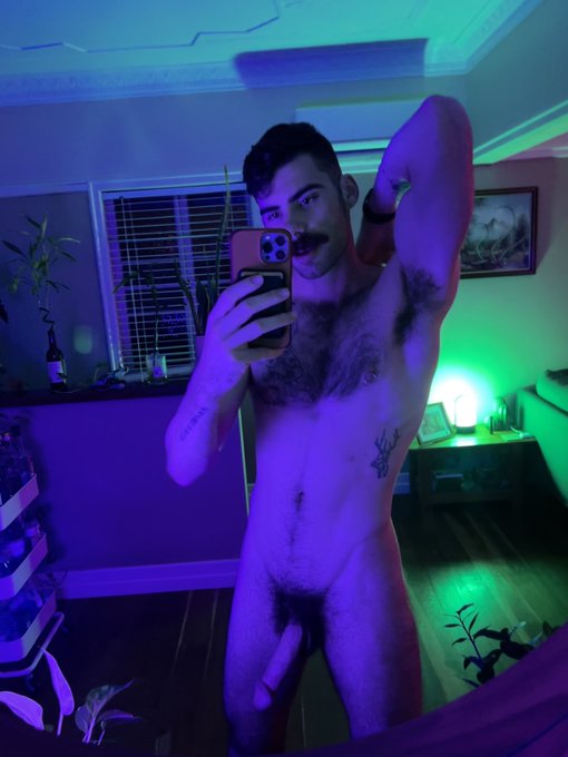 What do 𝘺𝘰𝘶 𝘸𝘢𝘯𝘵 to do? https://t.co/Fjnu0nxQiA