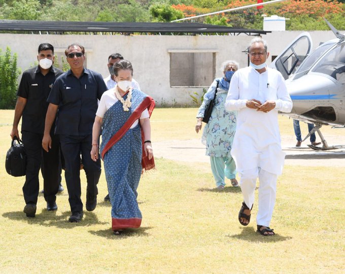 हर दिन उम्र को पछाड़ रहा है श्वेता तिवारी का हुस्न