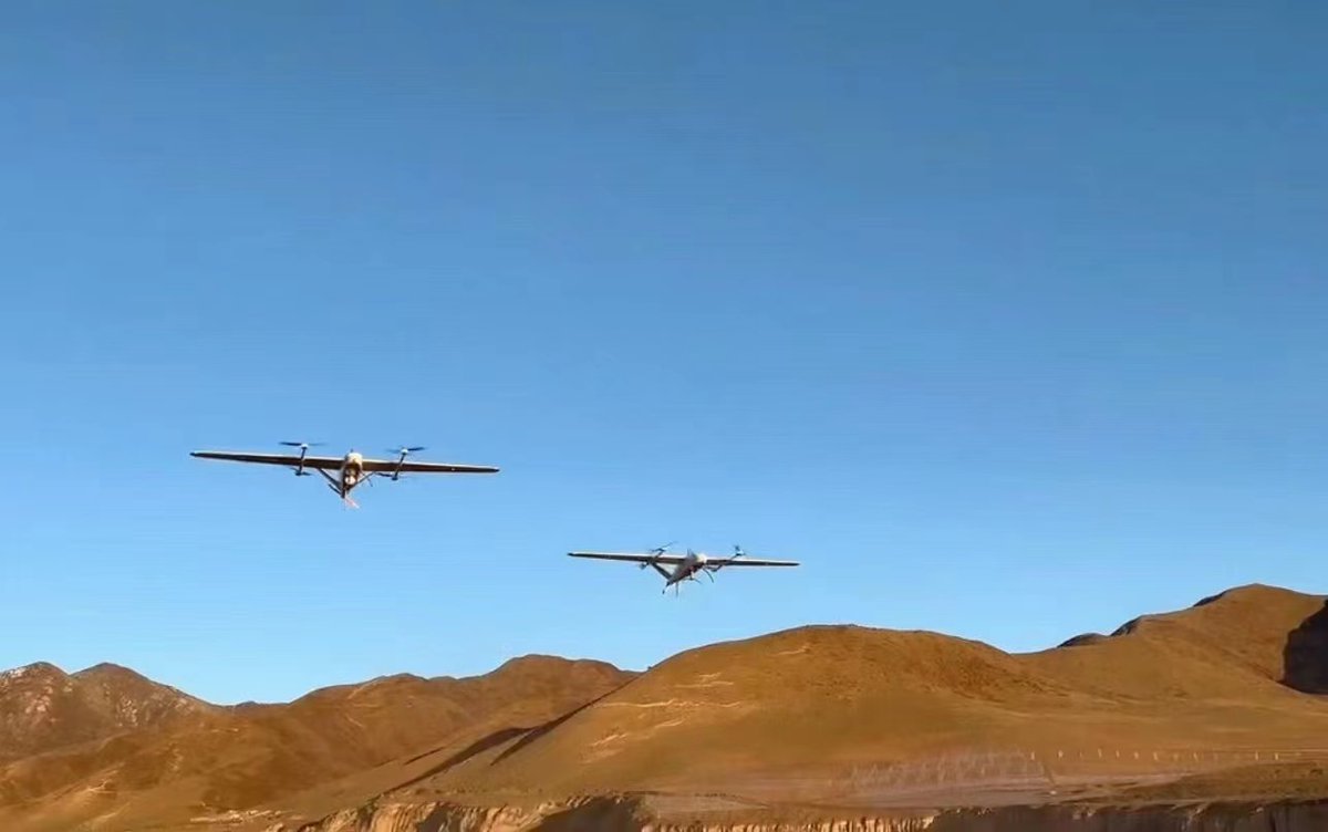 yangdasecurity's tweet photo. Sky Whale working in the plateau zone day and night.
#dronesurveillance #militarydrone #dronedefense  #VTOLdrone #longrangeVTOL #yangdadrone #heavyliftVTOL https://t.co/06yCOlwxbV