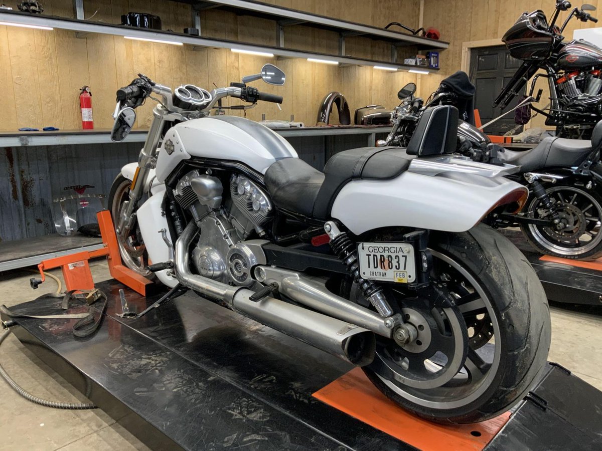 CpcMotorcycle's tweet photo. If you need Harley-Davidson Engine Build or  install a new engine, replace the previous ones, or repair the installed one then #CPC #Motorcycle Co is where you go
#HarleyDavidson #Engine #builds  #Ryda 

https://t.co/UrD45IhwcP https://t.co/ppNxvBV4ok