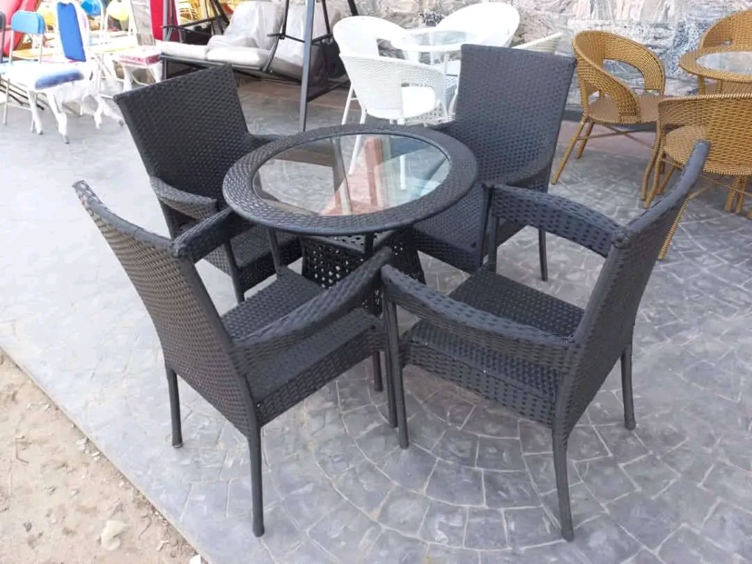 FunituresJ's tweet image. 