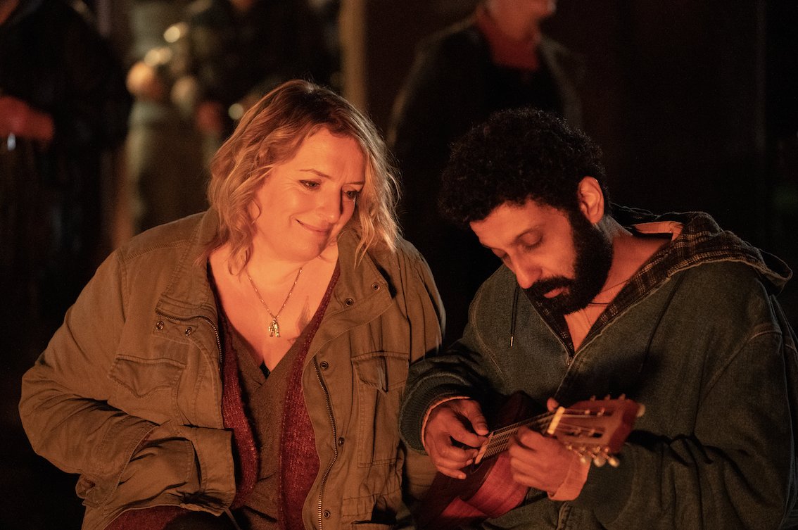 CPickersFilm's tweet photo. “Muziek zou vanaf het begin een belangrijke rol spelen in de film. Muziek speelt ook een belangrijke rol in liefde.”
@parool ging in gesprek met regisseur Clio Barnard over ALI & AVA. Nu te zien in de bioscoop!
https://t.co/fdWUv8t8yL
#ailandava #film #cliobarnard https://t.co/vlO4Ffg5XQ