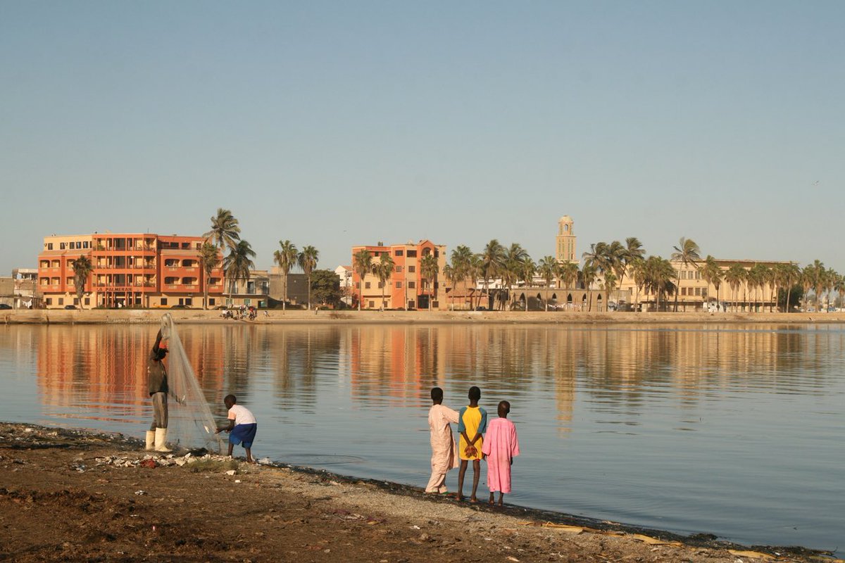 SilviaCRAvge's tweet photo. Hoy viajamos a #Senegal con @GomezSenegal‼️
¿Te cuento una curiosidad?
La antigua capital de Senegal era Saint Louis!
Te dejo a continuación algunas fotos para que puedas apreciar esta preciosa ciudad! 🏙 
#descubreelmundoconAVGE https://t.co/UJDfH9R7Iq