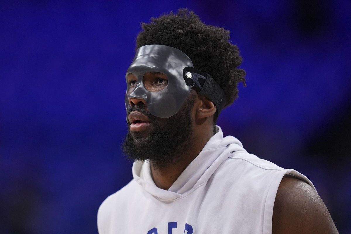 Joel Embiid sobre los posibles cambios en la plantilla: 🗣️🗣️

"Yo no tomo esas decisiones. Estos muchachos harán lo que sea necesario para ganar un campeonato. Si eso significa intercambiar gente, fichar gente nueva o intercambiarme, eso es lo que van a hacer"

#PhilaUnite