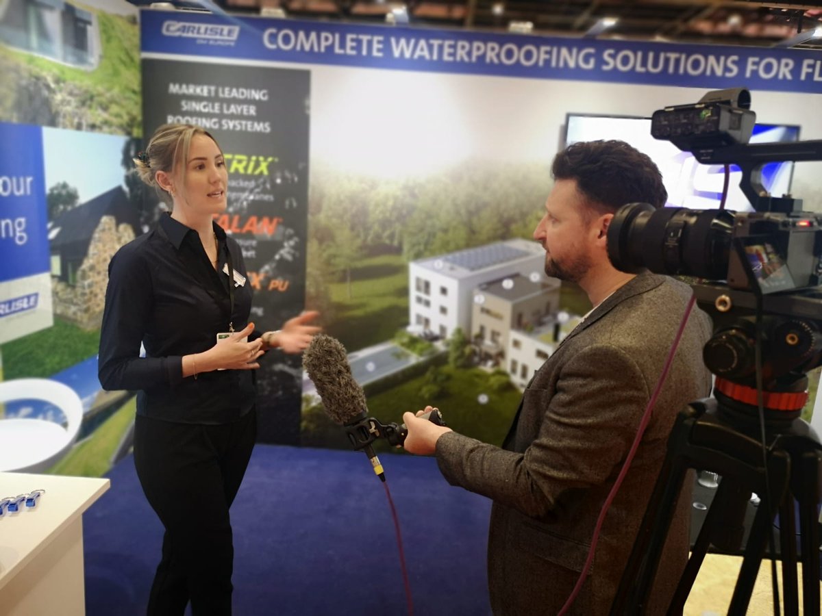VandercomMedia's tweet photo. Filming at #UKConstructionWeek #ukcw #London #corporatevideo #videoproduction #vandercomfilms @UKConstructionm @ExCeLLondon https://t.co/kxqoGakl3Z