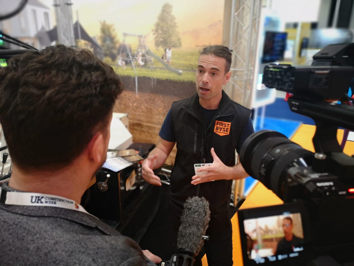 VandercomMedia's tweet photo. Filming at #UKConstructionWeek #ukcw #London #corporatevideo #videoproduction #vandercomfilms @UKConstructionm @ExCeLLondon https://t.co/kxqoGakl3Z