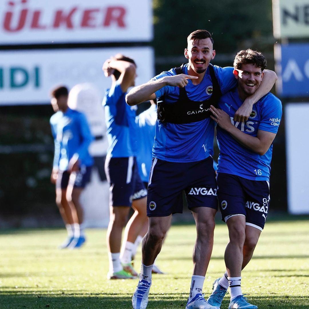 🤝 <a href="/Ferdi_kadioglu/">Ferdikadioglu</a> #fenerbahce #istanbul