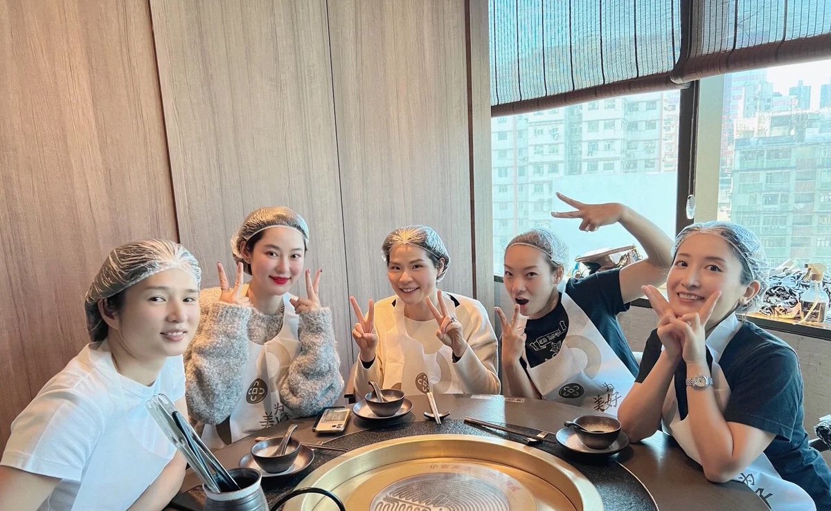 Jennifer00916's tweet photo. #周五 媽媽們的小聚 感恩🙏🥘 https://t.co/W9RkozpsgY