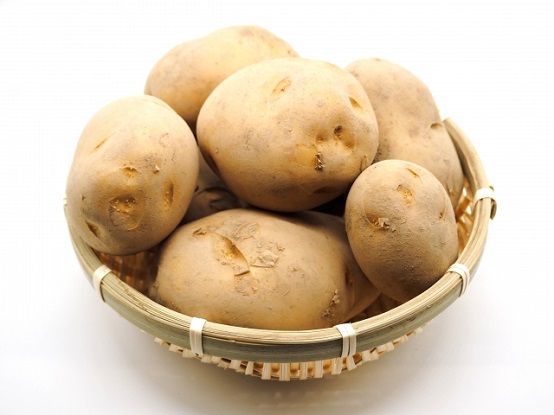 Twitter এ Ja北河内 北河内農業協同組合 皆さん分かりましたか 正解は ２ ナス でした ジャガイモはナス科でナスの仲間です キャベツはアブラナ科 サヤエンドウはマメ科です Jaの直売所や朝市では ジャガイモを始めとする 地元産の旬の農産物が手に入り