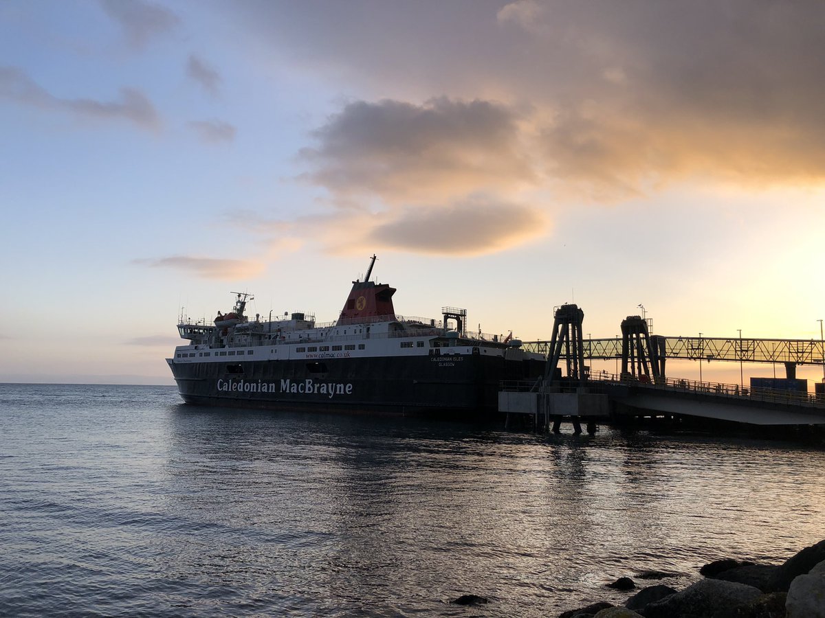 CalMac Service Info tweet media